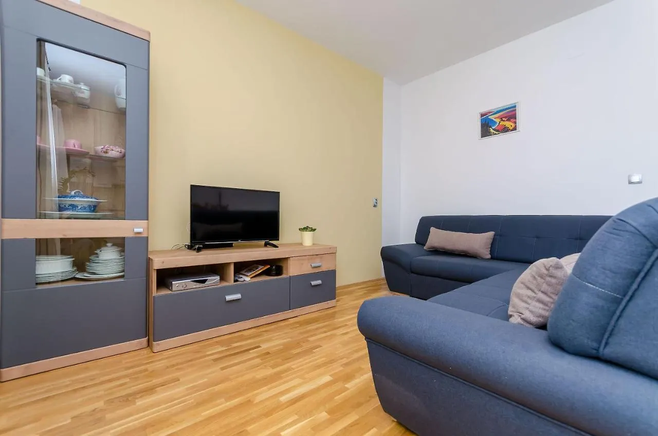 Apartments Toma Trogir Croatia